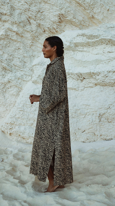 The Saint Caftan in Animal Waves