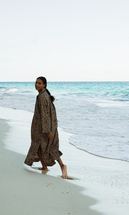The Saint Caftan in Animal Waves
