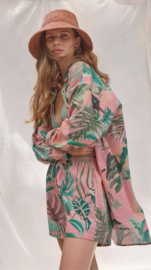 Oversized Holiday Shirt in Bird of Paradise