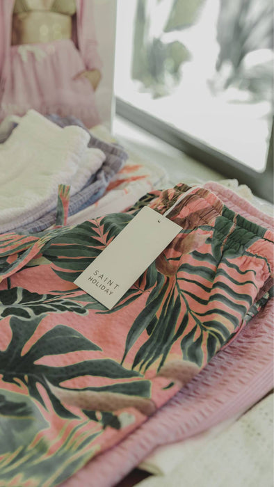 Deck Short in Bird of Paradise