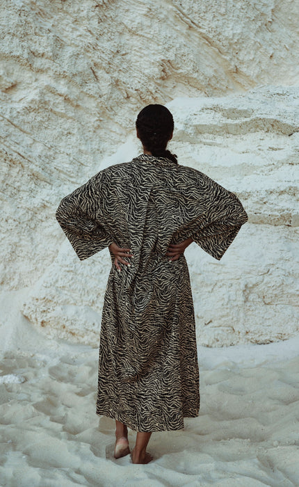 The Saint Caftan in Animal Waves