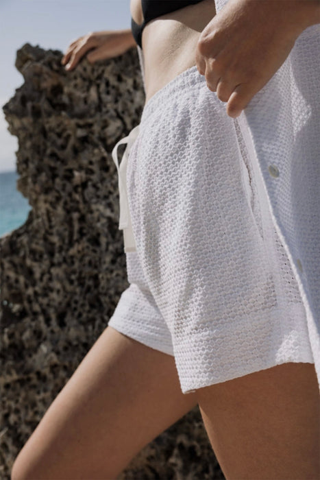 Deck Short in Eyelet Lace